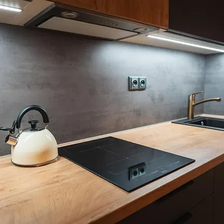 Milíř - Adults Only